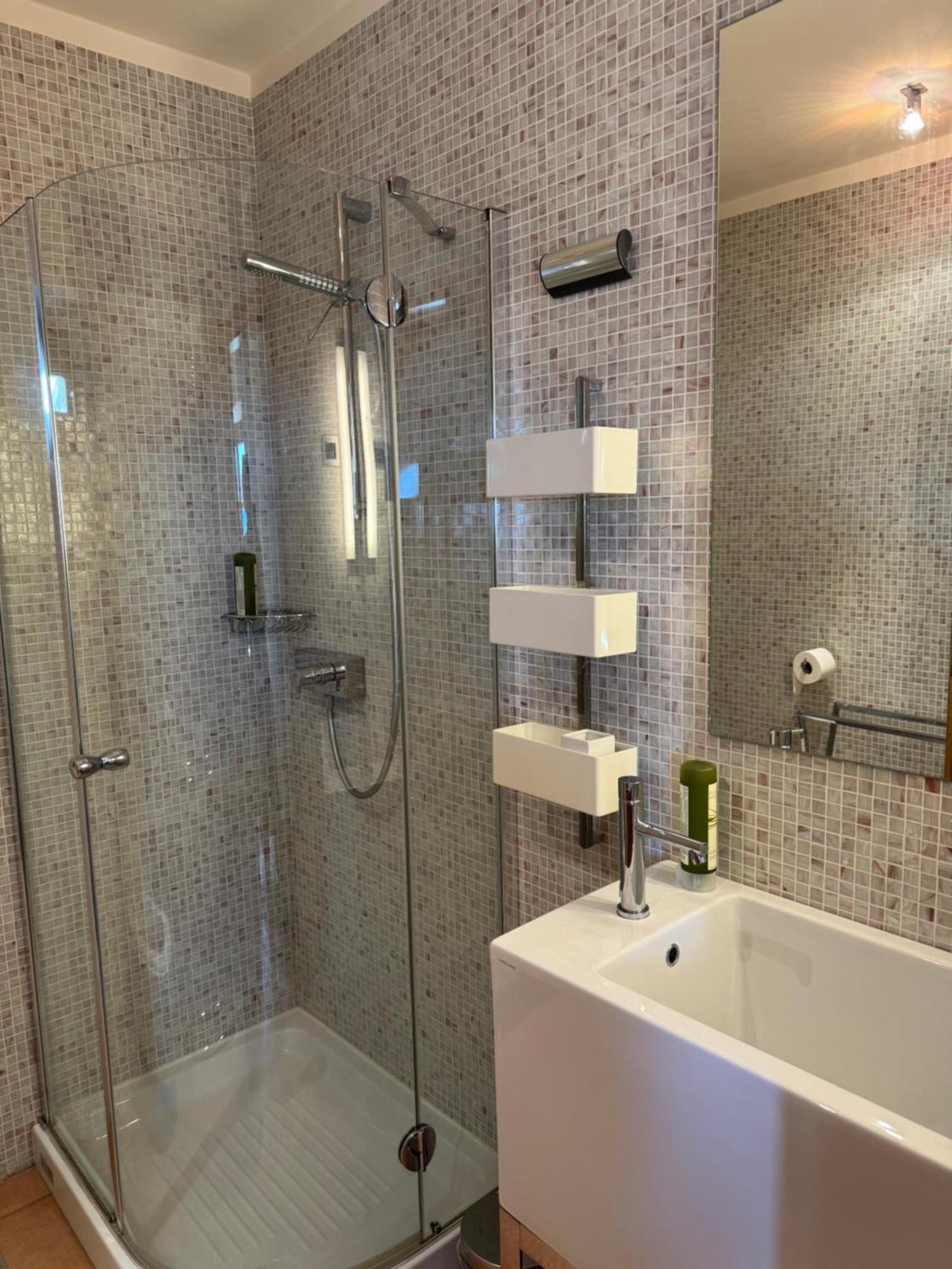 Smartnook Rooms And Apartment Kültér fotó